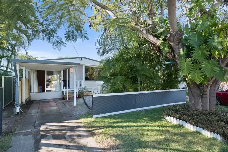 26 LIVERMORE STREET, Redcliffe QLD 4020