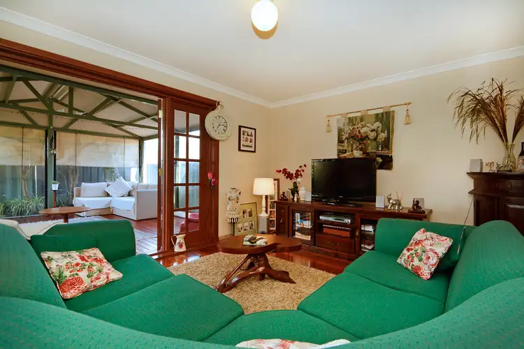 4 Bates Loop, Lockridge WA 6054