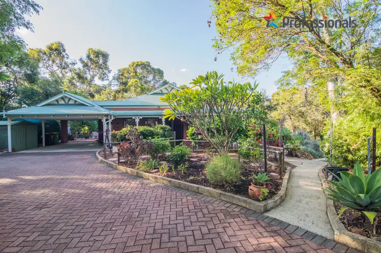 4 Rowley Street, Kelmscott WA 6111