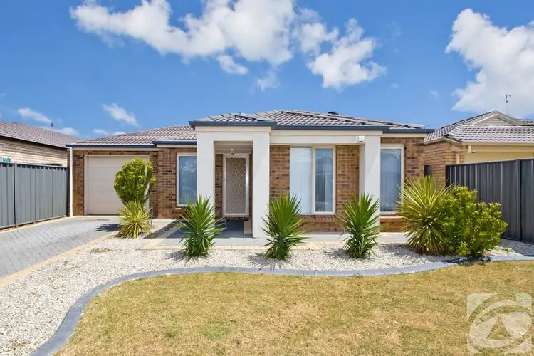 100 Lakeside Drive, Andrews Farm SA 5114