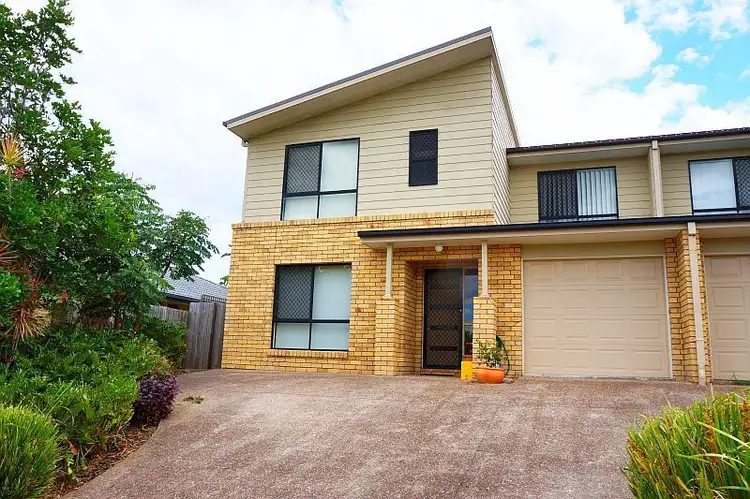 2/15 Woodswallow Place, Bellbowrie QLD 4070