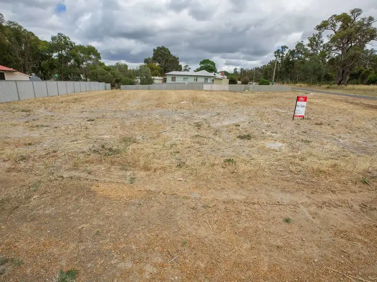 37 Porter Street, Collie WA 6225