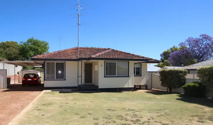 5A Fitzpatrick Place, Waroona WA 6215