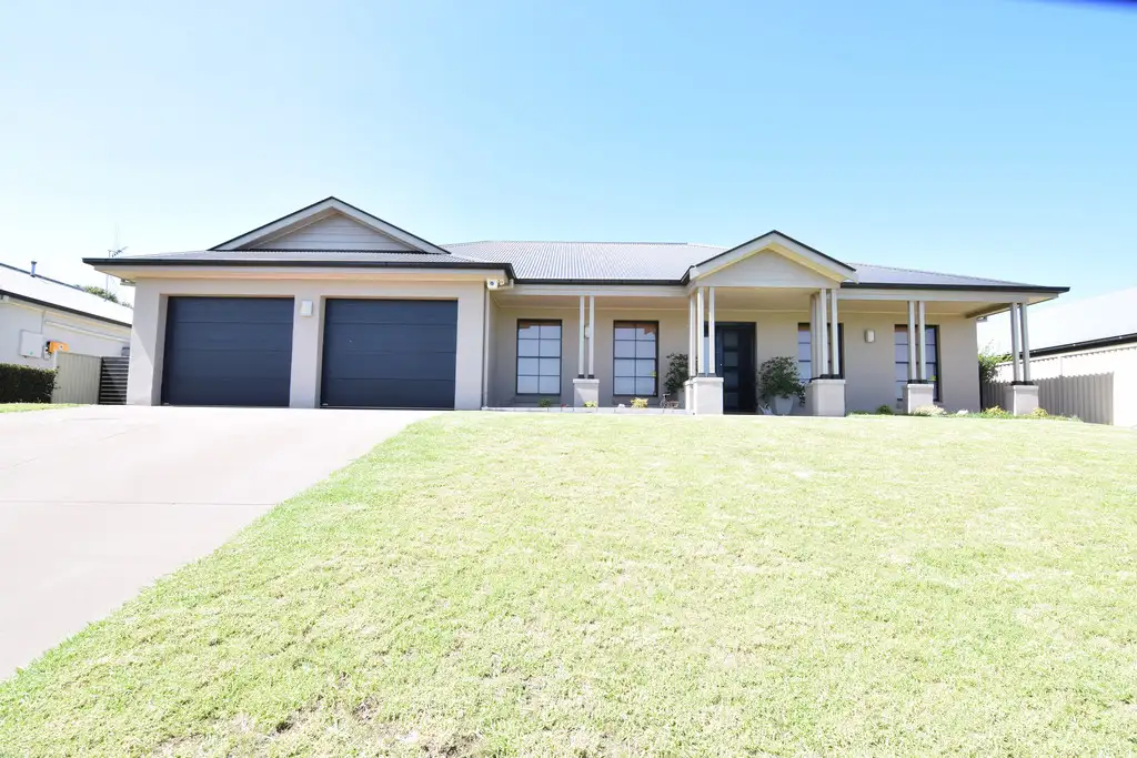 Main view of Homely house listing, 5 Vincent Crescent, Kelso NSW 2795