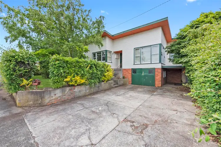 28 Middle Road, Devonport TAS 7310