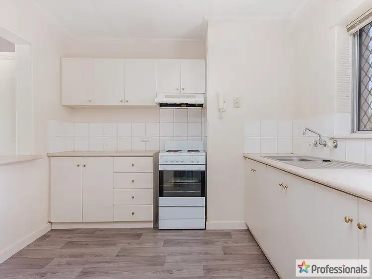 Second view of Homely unit listing, 20/4 Canham Way, Orelia WA 6167