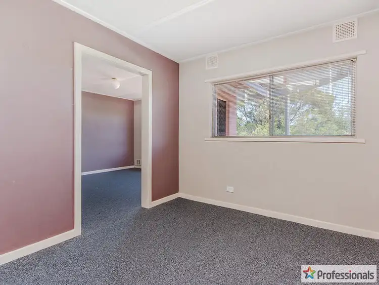Fifth view of Homely unit listing, 20/4 Canham Way, Orelia WA 6167