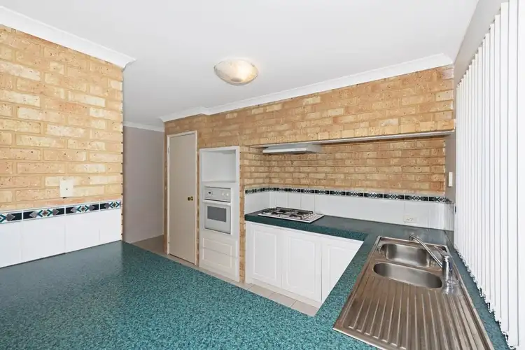 Sixth view of Homely house listing, 4 Limosa Glade, Warnbro WA 6169