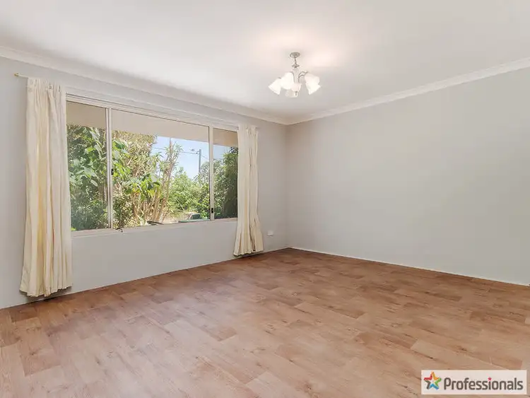 Sixth view of Homely house listing, 2 Farrier Court, Wellard WA 6170