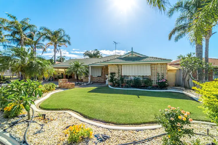 6 Aralia Place, Eaton WA 6232