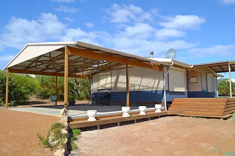 25 Emma Street, Bremer Bay WA 6338