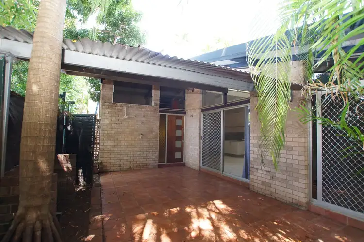 1/127 Dickward Drive