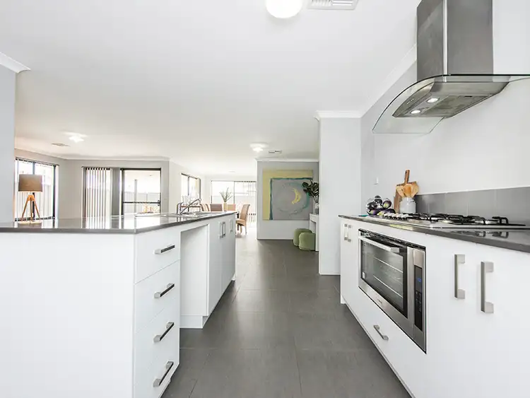 Seventh view of Homely house listing, 18 Farina St, Aveley WA 6069