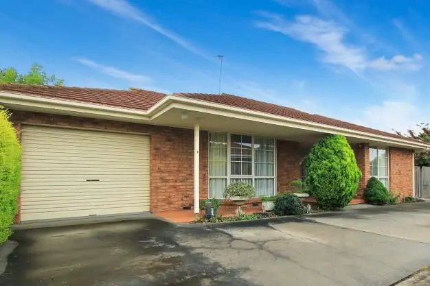2/28 Scott Street, Bairnsdale VIC 3875