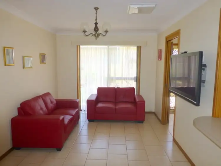 Fifth view of Homely house listing, 2 Russell Street, Parkes NSW 2870