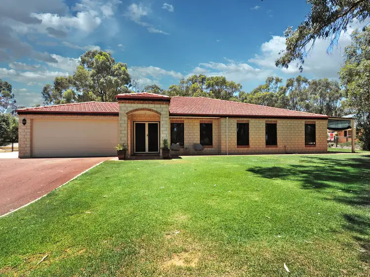 Second view of Homely house listing, 18 Oak Way, Baldivis WA 6171