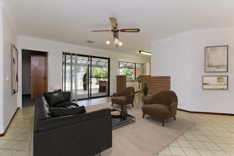 Third view of Homely house listing, 7 Felicia Place, Camillo WA 6111