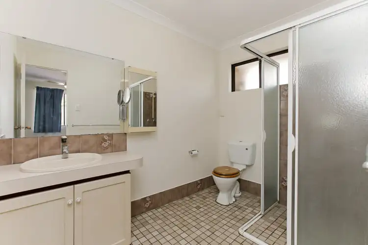 Sixth view of Homely house listing, 7 Felicia Place, Camillo WA 6111