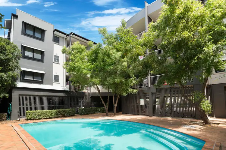 Second view of Homely apartment listing, 25/106 Linton Street, Kangaroo Point QLD 4169