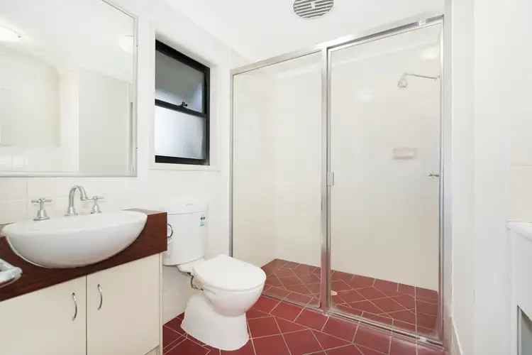 Sixth view of Homely apartment listing, 25/106 Linton Street, Kangaroo Point QLD 4169