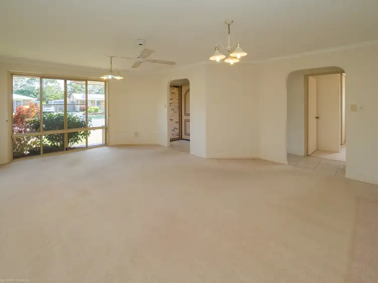 245 Dayman Street, Urangan QLD 4655