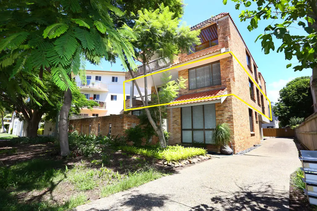 Main view of Homely apartment listing, 2/6 St Kilda Avenue, Broadbeach QLD 4218