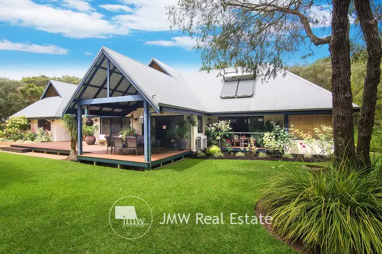 5 Backwater Retreat, Quindalup WA 6281