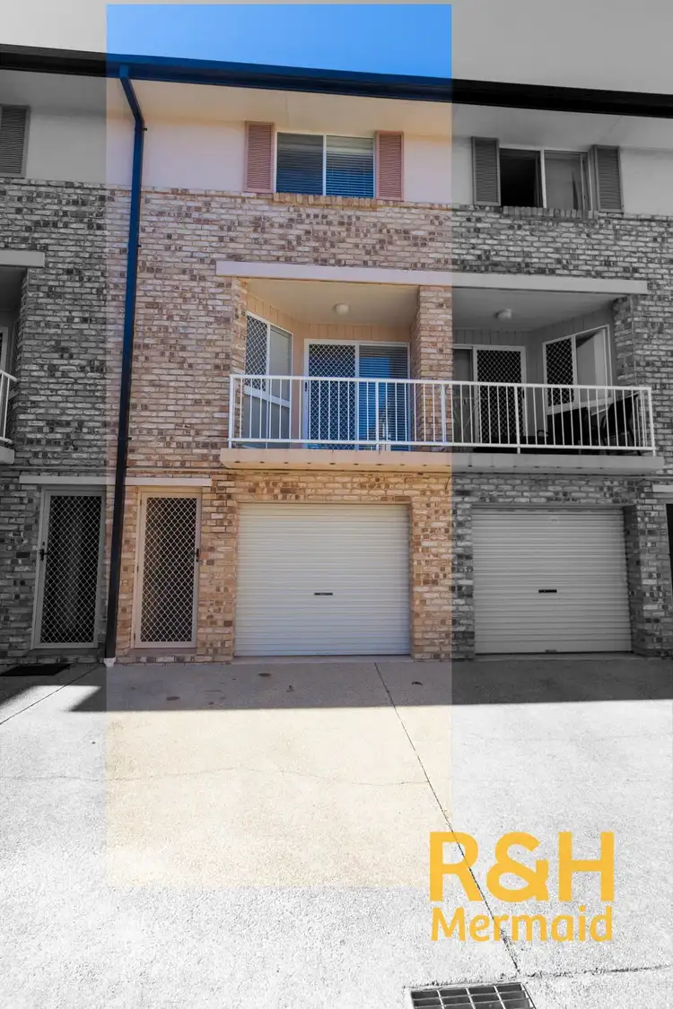 Second view of Homely townhouse listing, 6/33 Cronulla Avenue, Mermaid Beach QLD 4218