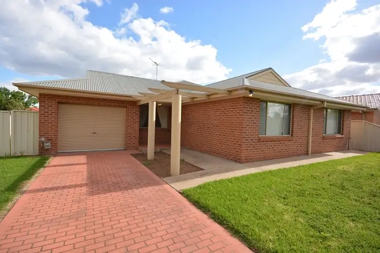 16 Watson Road, Griffith NSW 2680