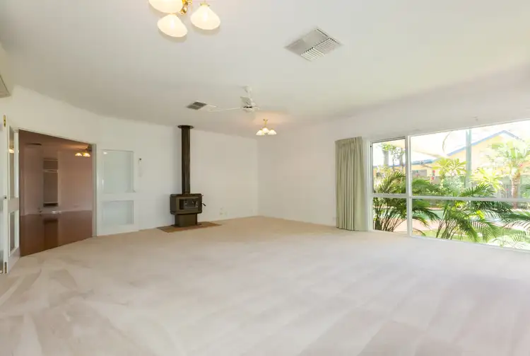 Fifth view of Homely house listing, 6 St Andrews Place, Desert Springs NT 870