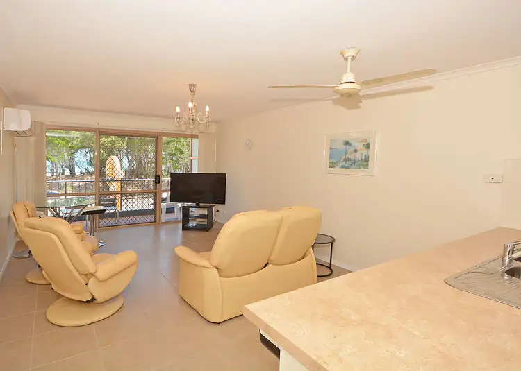 15/383 Esplanade, Torquay QLD 4655