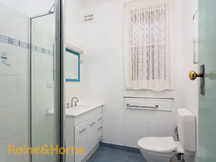 Fifth view of Homely house listing, 37 Phillip Avenue, Wagga Wagga NSW 2650
