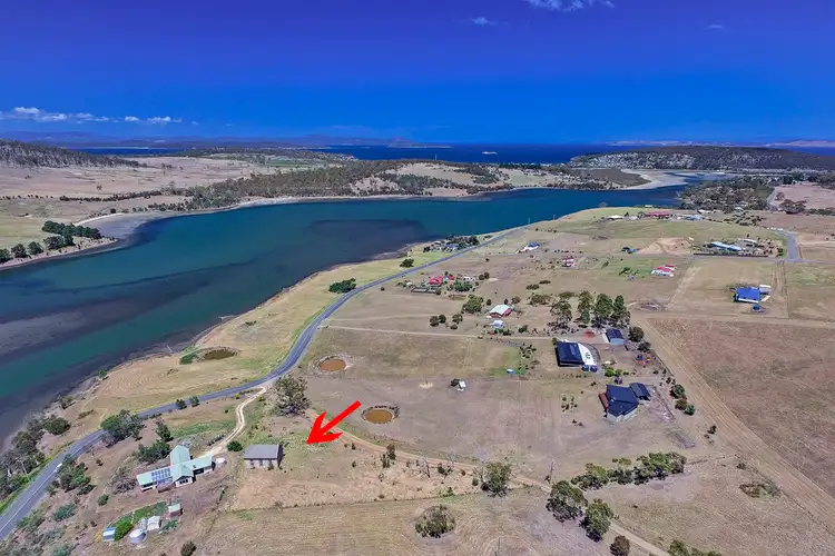 10 McGinness Road, Carlton River TAS 7173