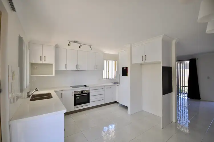 Sixth view of Homely house listing, 21 Patrick Vista, Parmelia WA 6167