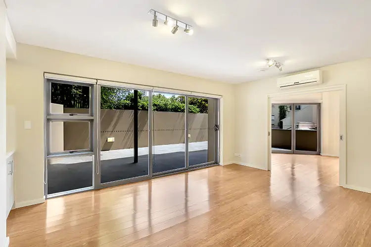 3/5 Tusculum St