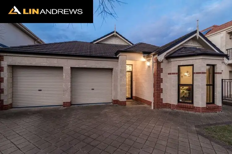 3 Bromley Close