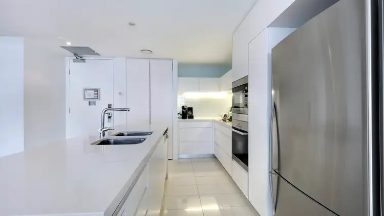 Sixth view of Homely apartment listing, 21101 'Peppers Broadbeach' 21 Elizabeth Avenue, Broadbeach QLD 4218