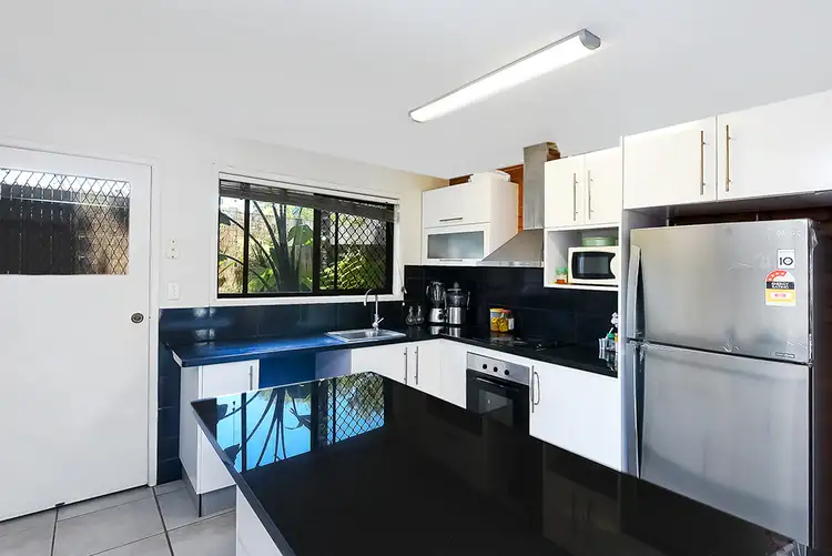 16/127 BARBARALLA DRIVE, Springwood QLD 4127