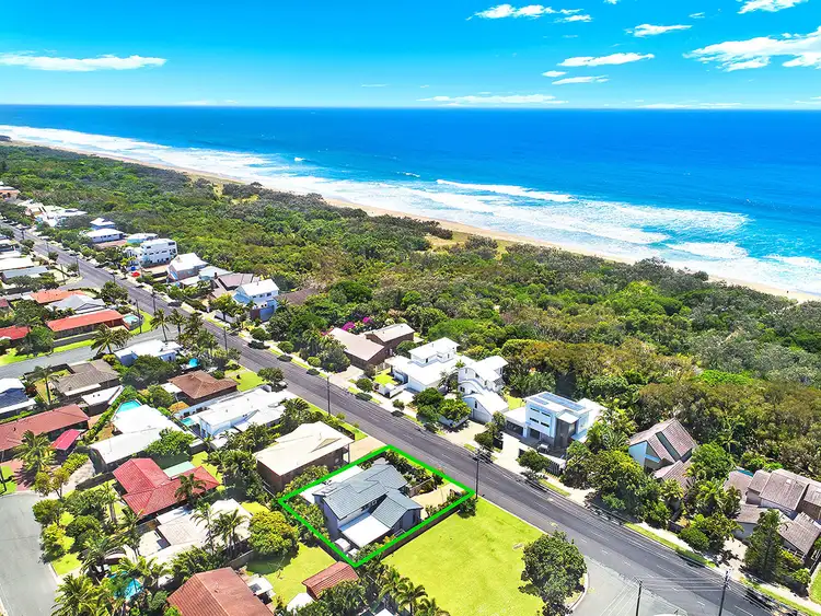 142 Oceanic Drive, Warana QLD 4575
