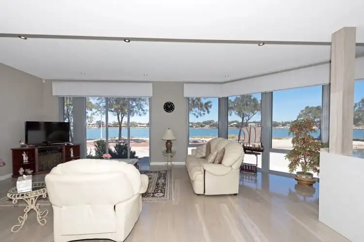 Sixth view of Homely house listing, 1/11 Galileo Loop, Mandurah WA 6210