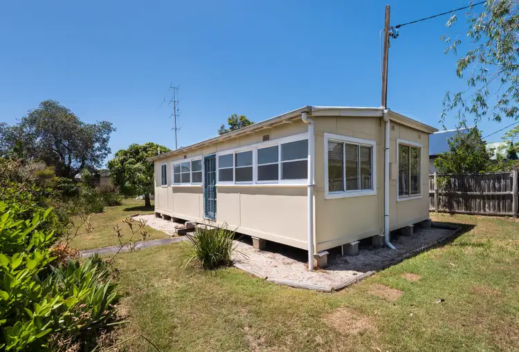 12 Rickard Road
