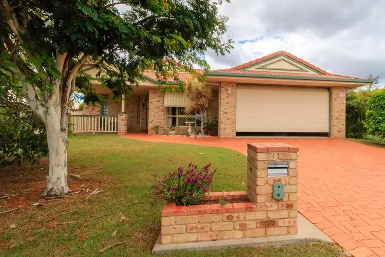 8 Heather Way, Urraween QLD 4655