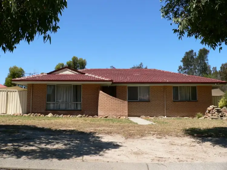 8 Casuarina Drive, Katanning WA 6317