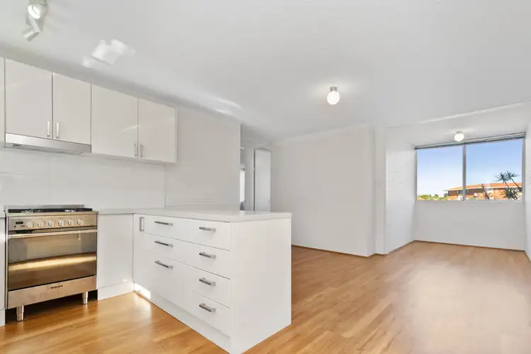 15C/49 Herdsman Parade, Wembley WA 6014