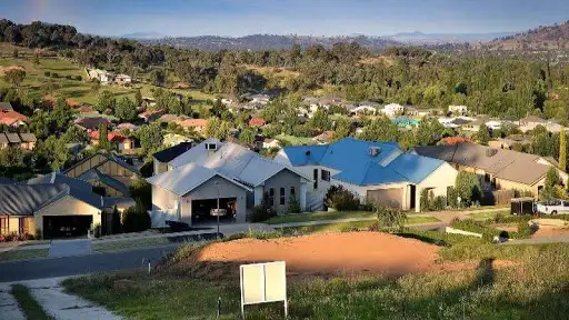 48D Avondale Drive, Wodonga VIC 3690