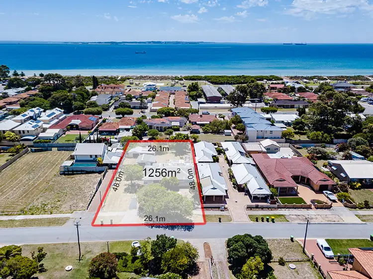 14 Lewington Street, Rockingham WA 6168