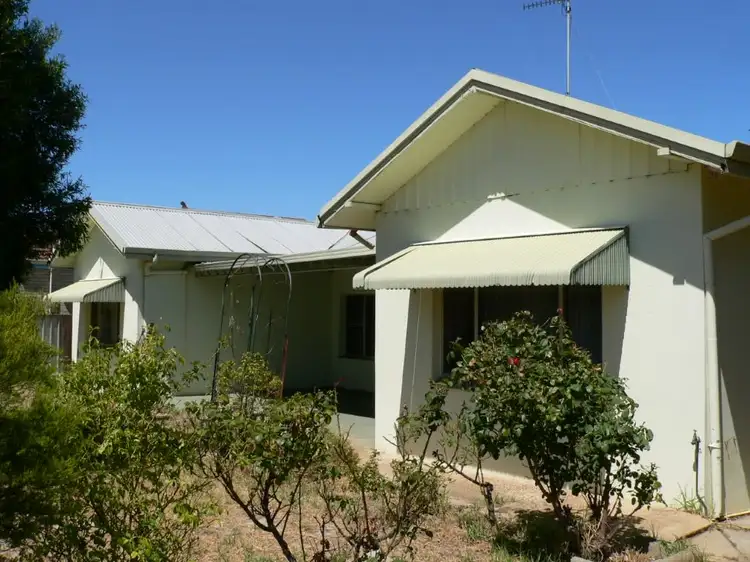 23 Annie Street, Katanning WA 6317