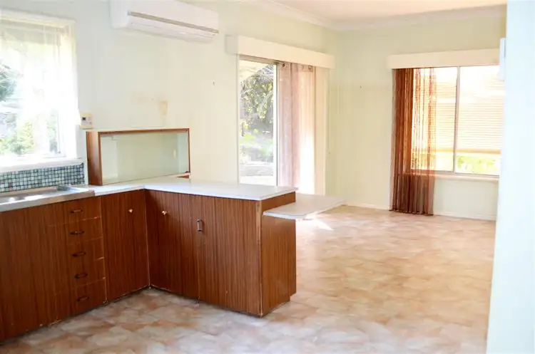 Seventh view of Homely house listing, 2 Frankol Avenue, Tumut NSW 2720