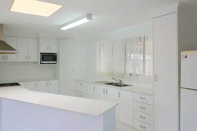 Second view of Homely house listing, 3 Mitta Way, Urangan QLD 4655