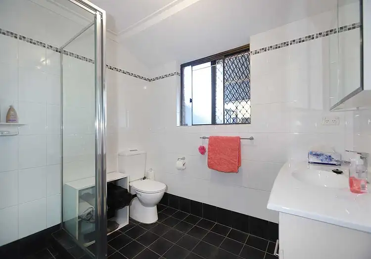 Fifth view of Homely house listing, 1 Wren Place, Yangebup WA 6164